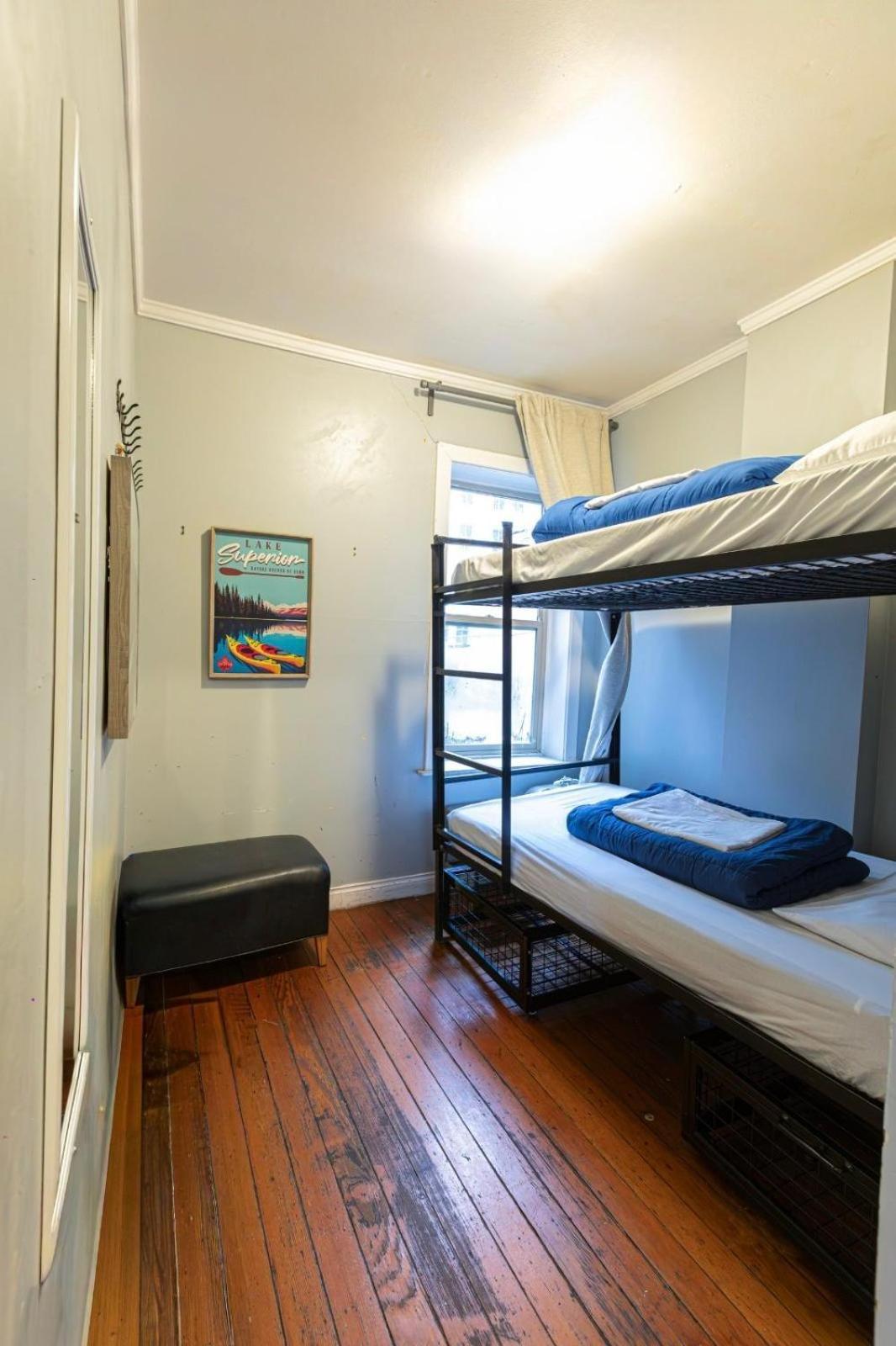 Bed 4-Bed Mixed Dormitory Room